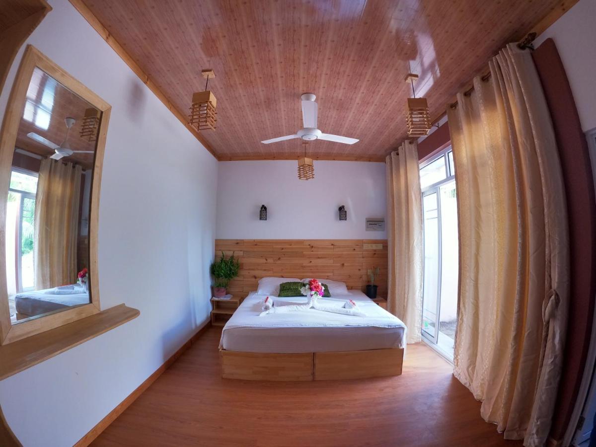 New Breeze Thoddoo Inn Экстерьер фото